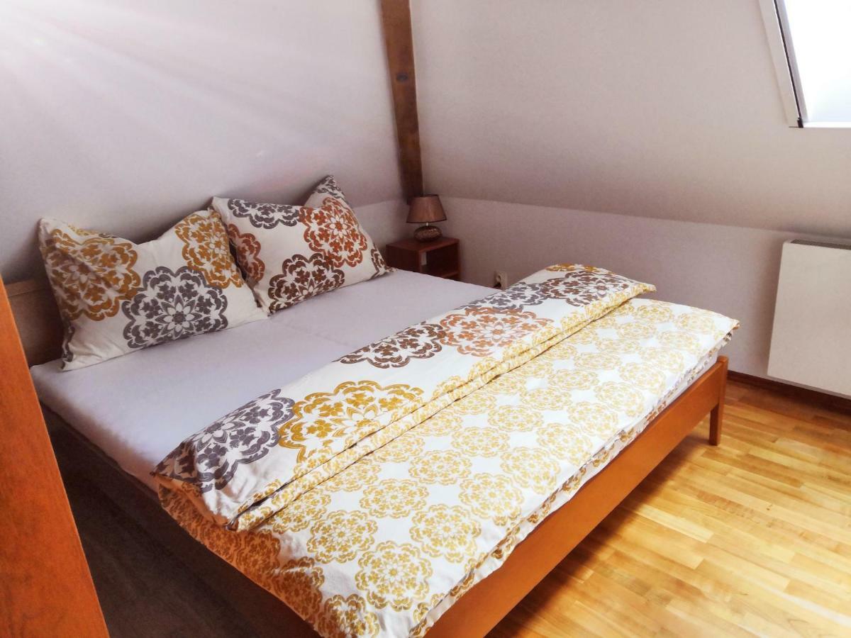 Appartement Historicky Dum U Lazni à Třeboň Extérieur photo
